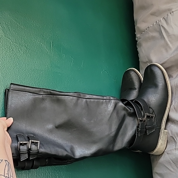 Hally black knee high boot - Picture 1 of 7